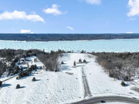 256 Salishan Drive Hudson WI 54016