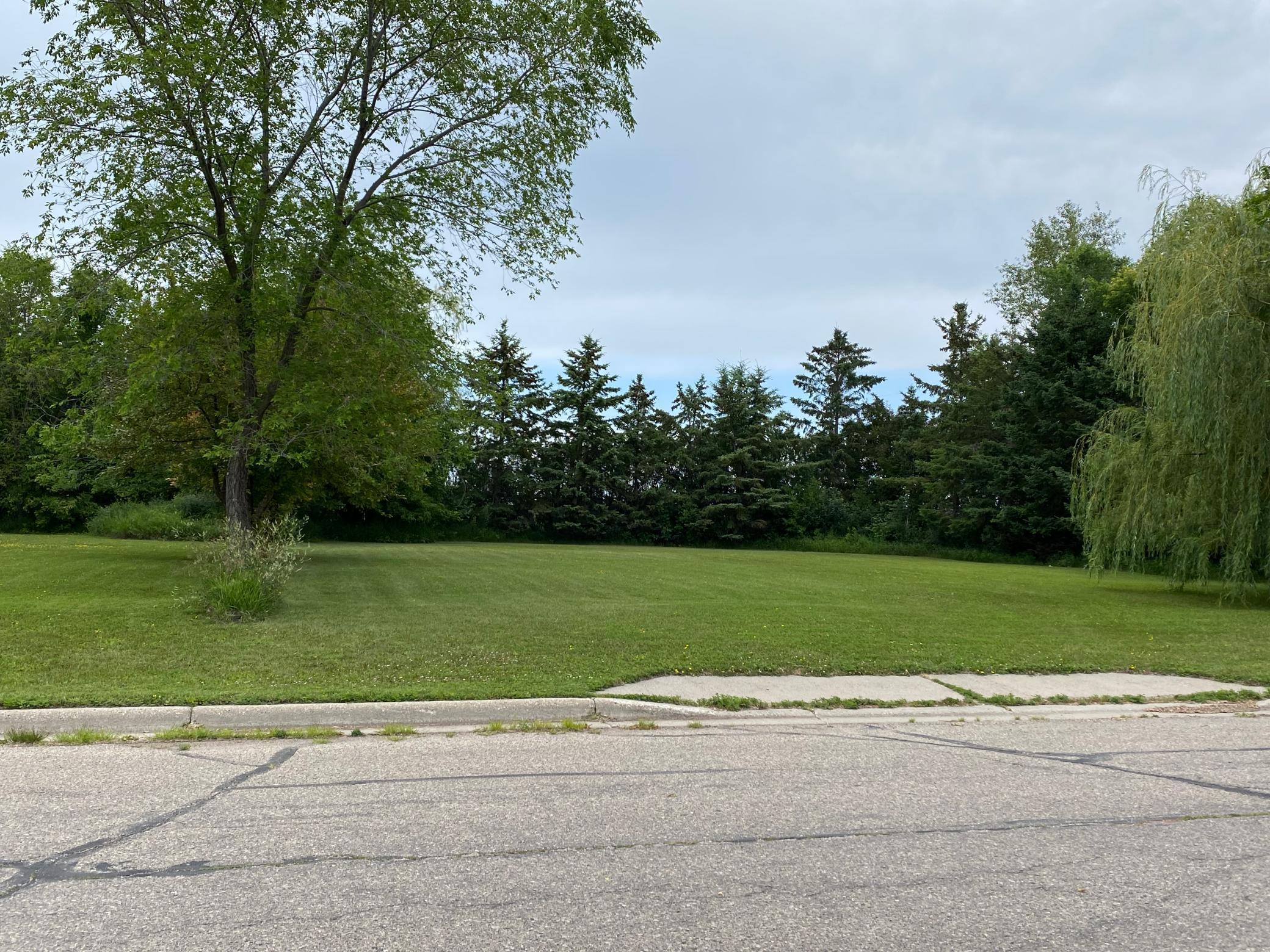 1605 Cardinal Drive N Thief River Falls MN 56701