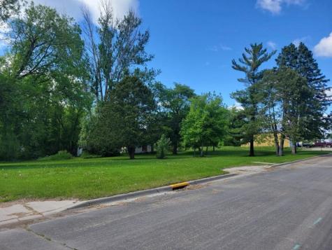 104 Frazee Avenue New York Mills MN 56567