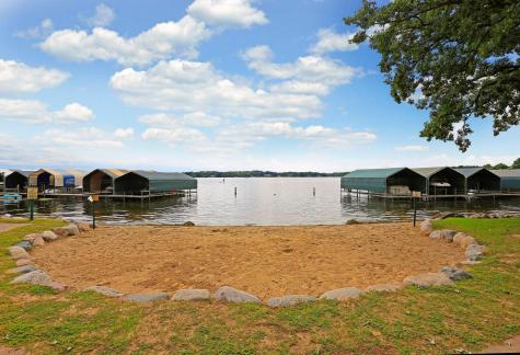 21XX Huntington Point Road E Minnetonka Beach MN 55391