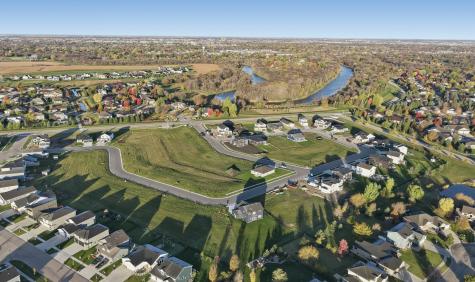 325 48th Avenue S Moorhead MN 56560