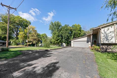 2800XX Casco Point Road Orono MN 55391
