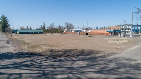 1XX Central Drive E Braham MN 55006