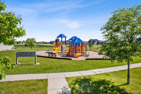 4839 4TH Street S Moorhead MN 56560