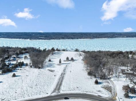 258 Salishan Drive Hudson WI 54016