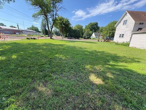 49 S Hering Street Appleton MN 56208