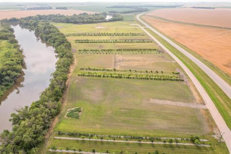 7176 180th Avenue SE Wahpeton ND 58075