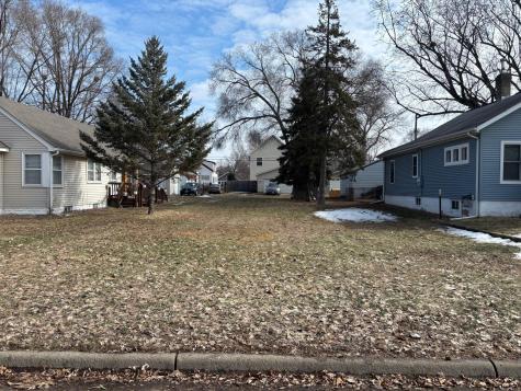 5418 Girard Avenue N Brooklyn Center MN 55430