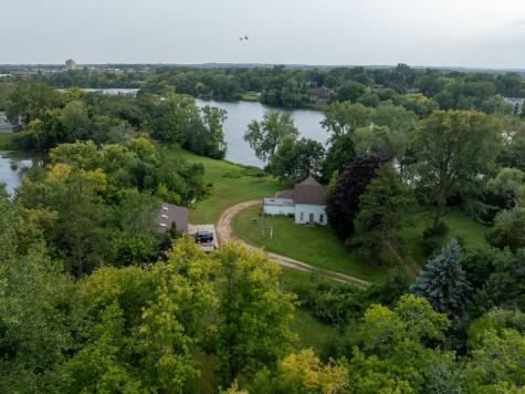 1360 Lone Oak Road Eagan MN 55121