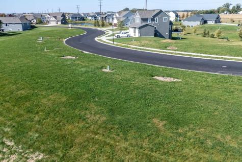 1973 Lexington Lane North Mankato MN 56003