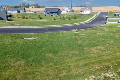 1973 Lexington Lane North Mankato MN 56003