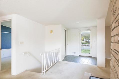 5621 Interlachen Circle Edina MN 55436