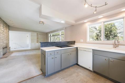 5621 Interlachen Circle Edina MN 55436