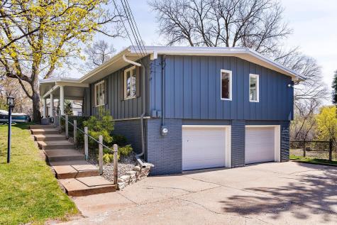 5621 Interlachen Circle Edina MN 55436