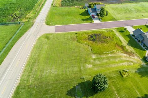 17 Marples Avenue Minnesota Lake MN 56068