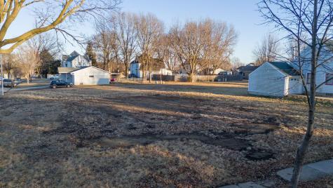 518 NE Park Street Luverne MN 56156