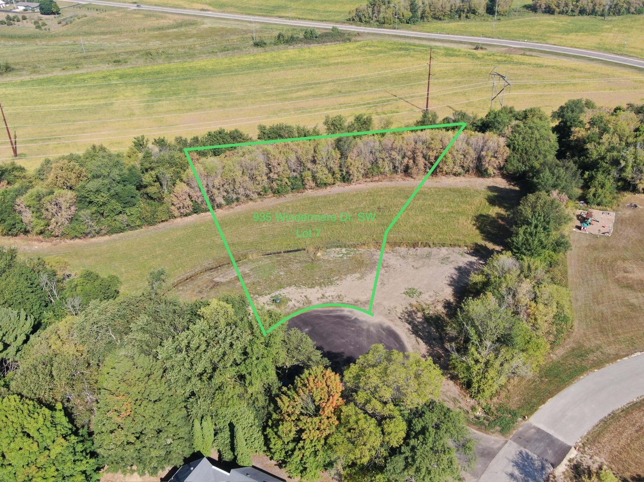 703 Cherrywood Drive SW Pine Island MN 55963
