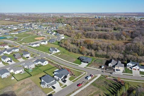 8916 Meadowlark Parkway Horace ND 58047