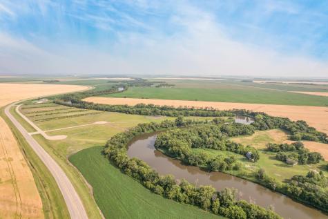 7172 180th Avenue SE Wahpeton ND 58075