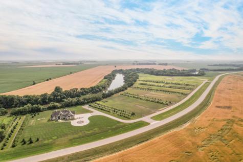 7172 180th Avenue SE Wahpeton ND 58075