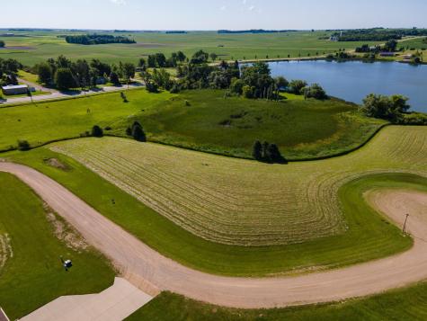 125 Heritage Trail Hadley MN 56151