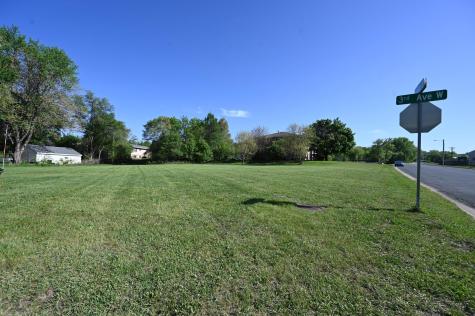 Xxx W 3rd Avenue Shakopee MN 55379