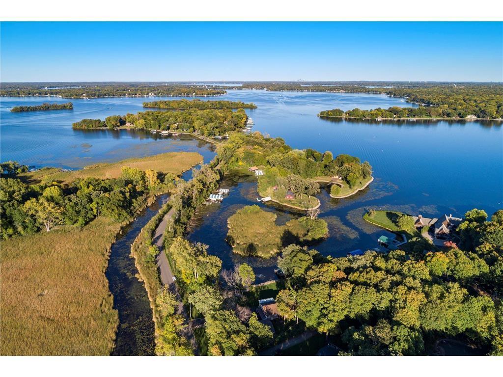 4720 Lagoon Drive Shorewood MN 55364
