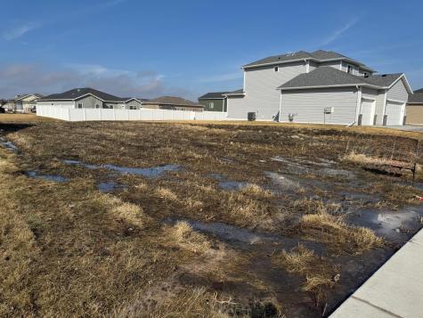 3527 18th Street S Moorhead MN 56560