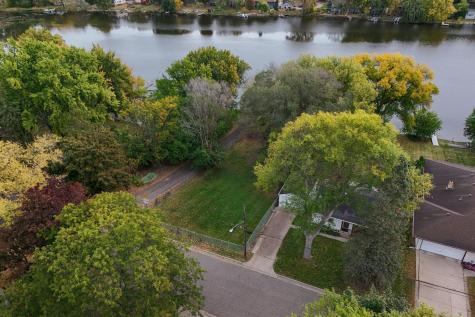503 Gentry Avenue N Oakdale MN 55128