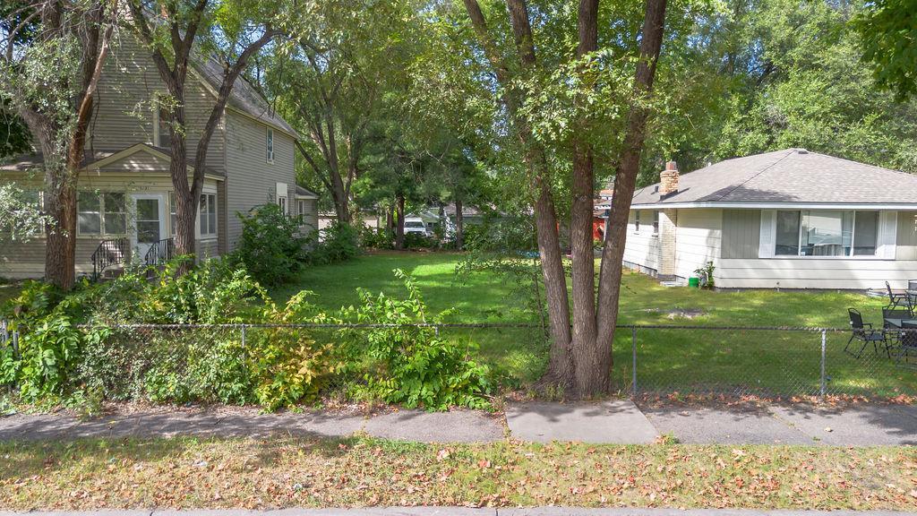 5135 Irving Avenue N Minneapolis MN 55430