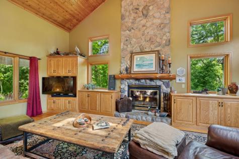940 S Brown Road Wayzata MN 55391