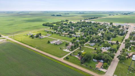 406 6th Street S Fairmount ND 58030