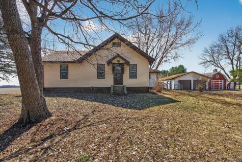 2270 397th Avenue Stanchfield MN 55080