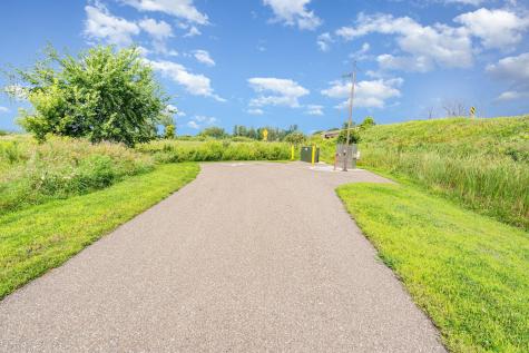 13472 W Freeway Drive Columbus MN 55038