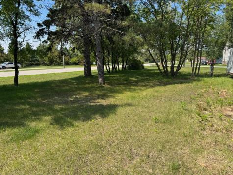 309 Alaska Street E Lancaster MN 56735