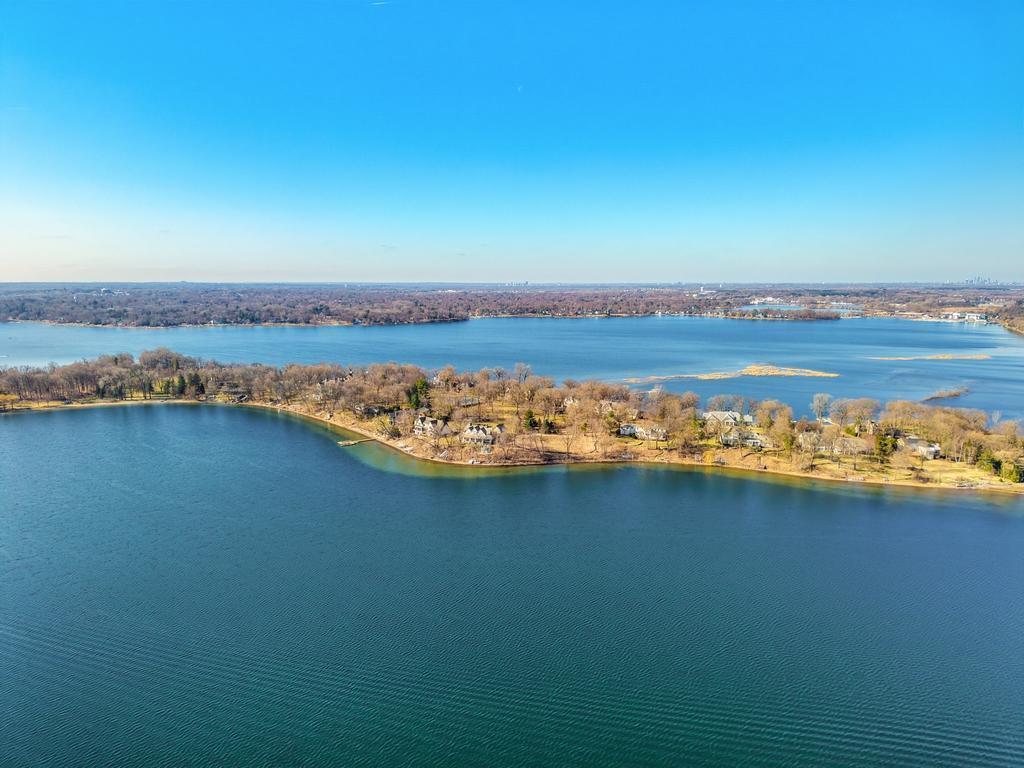 2515 Manitou Island White Bear Lake MN 55110