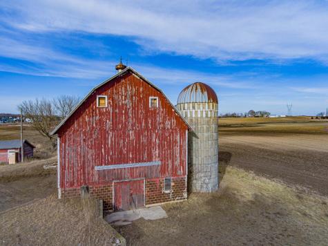 5460 County Road 10 Victoria MN 55318