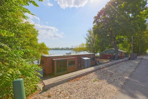 1701 N Shore Drive Waverly MN 55390