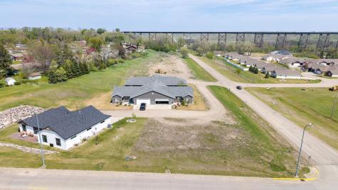 460 12 1/2 Street NE Valley City ND 58072