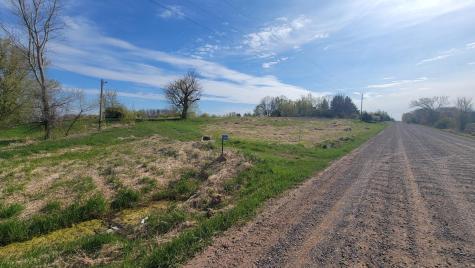 3937 405th Avenue NE Stanchfield MN 55080
