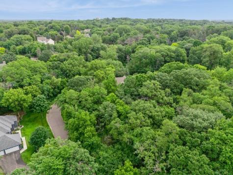 4893 Woodhurst Lane Minnetonka MN 55345