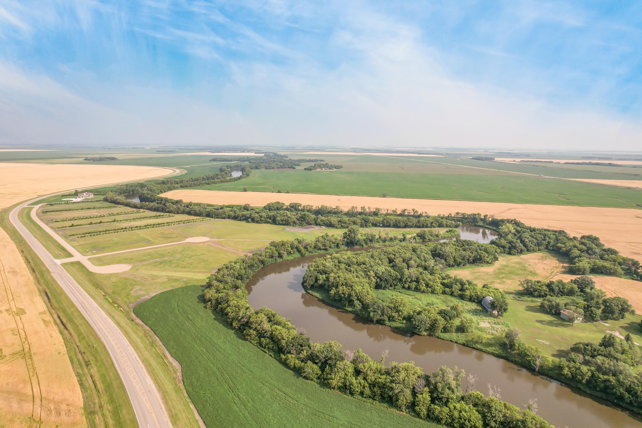 7198 180th Avenue SE Wahpeton ND 58075