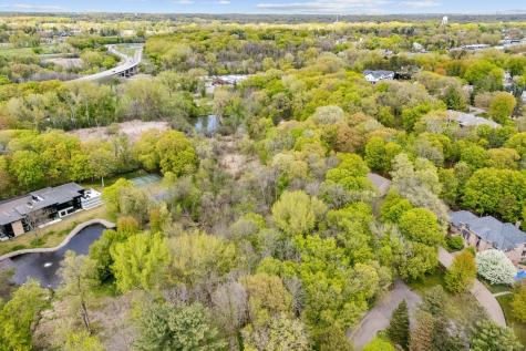 445 Bovey Road Wayzata MN 55391