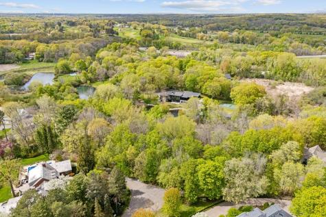 445 Bovey Road Wayzata MN 55391
