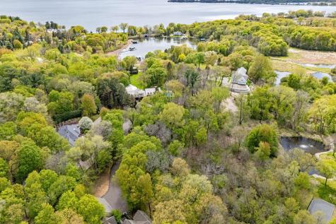 445 Bovey Road Wayzata MN 55391