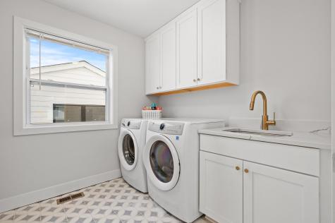 1830 Mckinley Street NE Minneapolis MN 55418