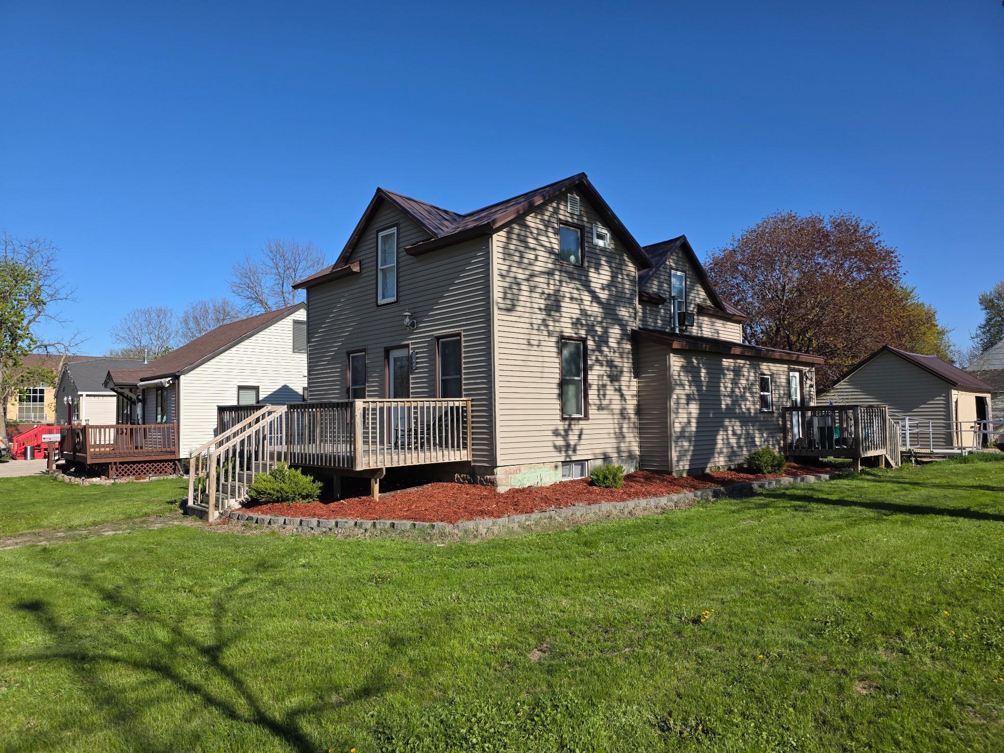 1543 Dover Street Worthington MN 56187