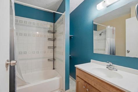 5600 4th Street NE Fridley MN 55432