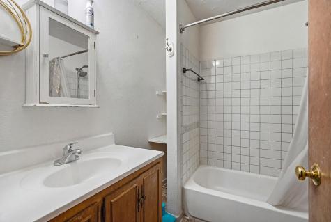 5600 4th Street NE Fridley MN 55432