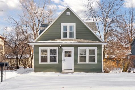 2805 28TH Avenue S Minneapolis MN 55406